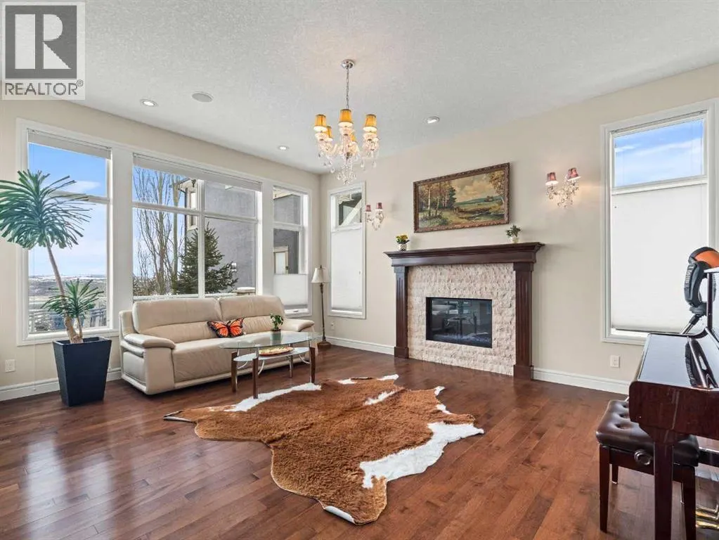 80 Cranarch Heights SE