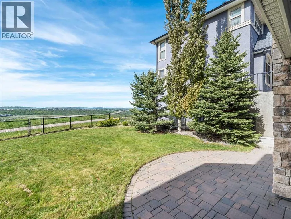 80 Cranarch Heights SE