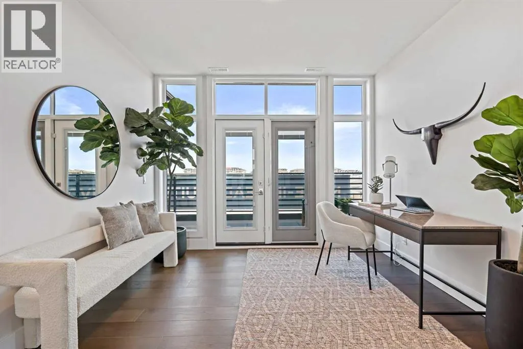 302, 170 Marina Cove SE