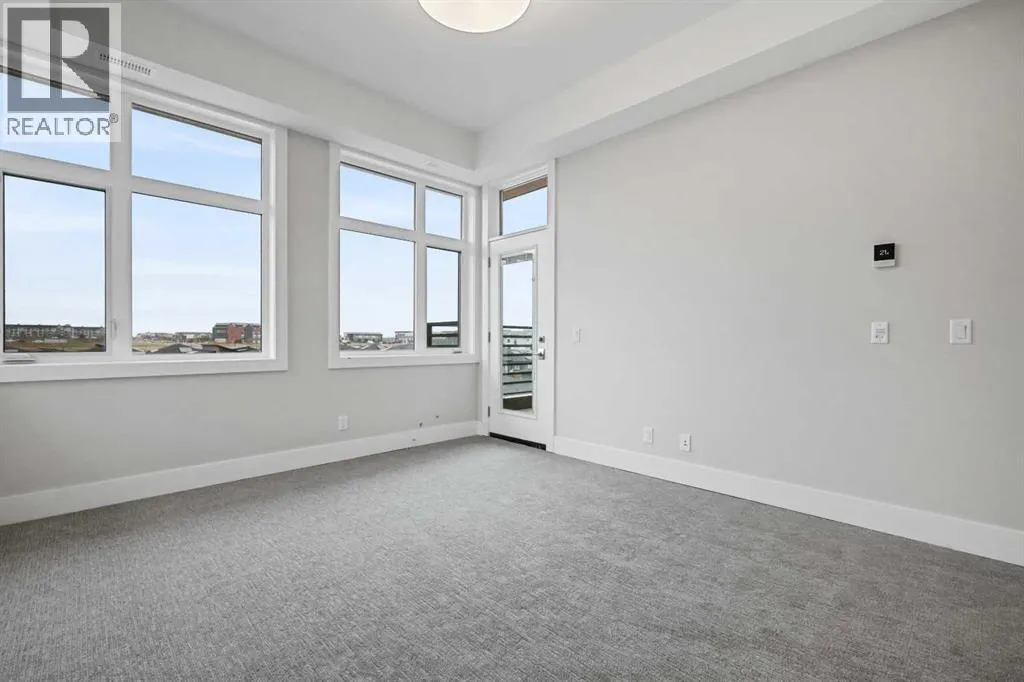 302, 130 Marina Cove SE
