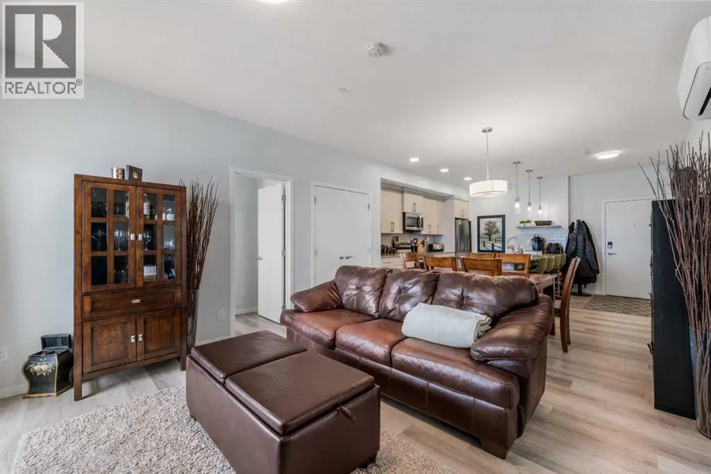 1309, 220 Seton Grove SE