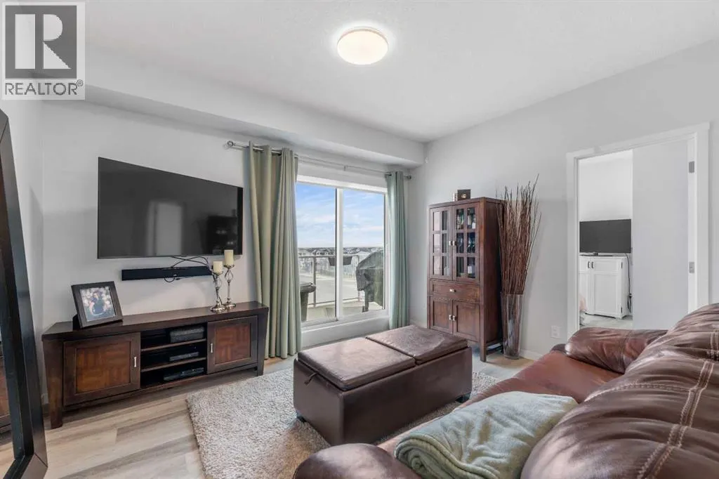 1309, 220 Seton Grove SE