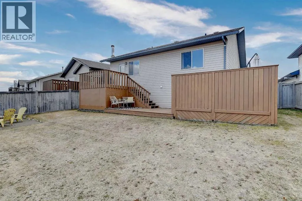 77 Pinnacle Crescent