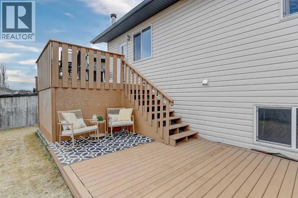 77 Pinnacle Crescent