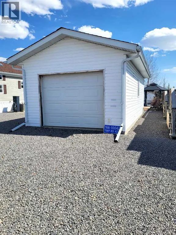 166A, 10042 Township Road 422