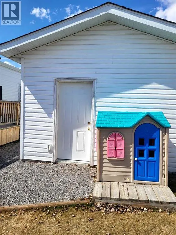 166A, 10042 Township Road 422