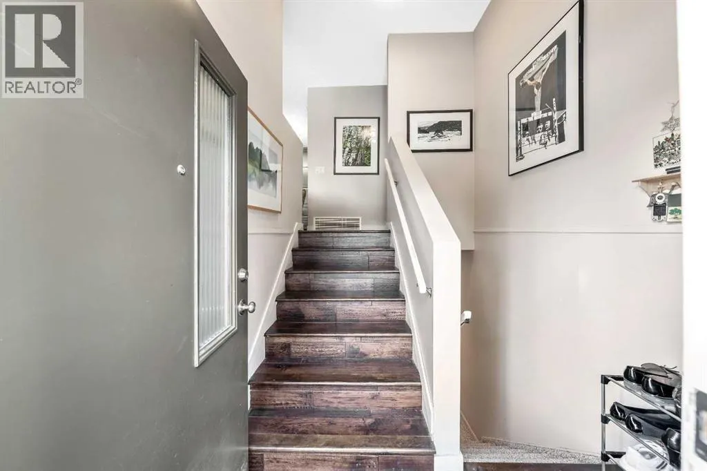 10, 310 Brookmere Road SW