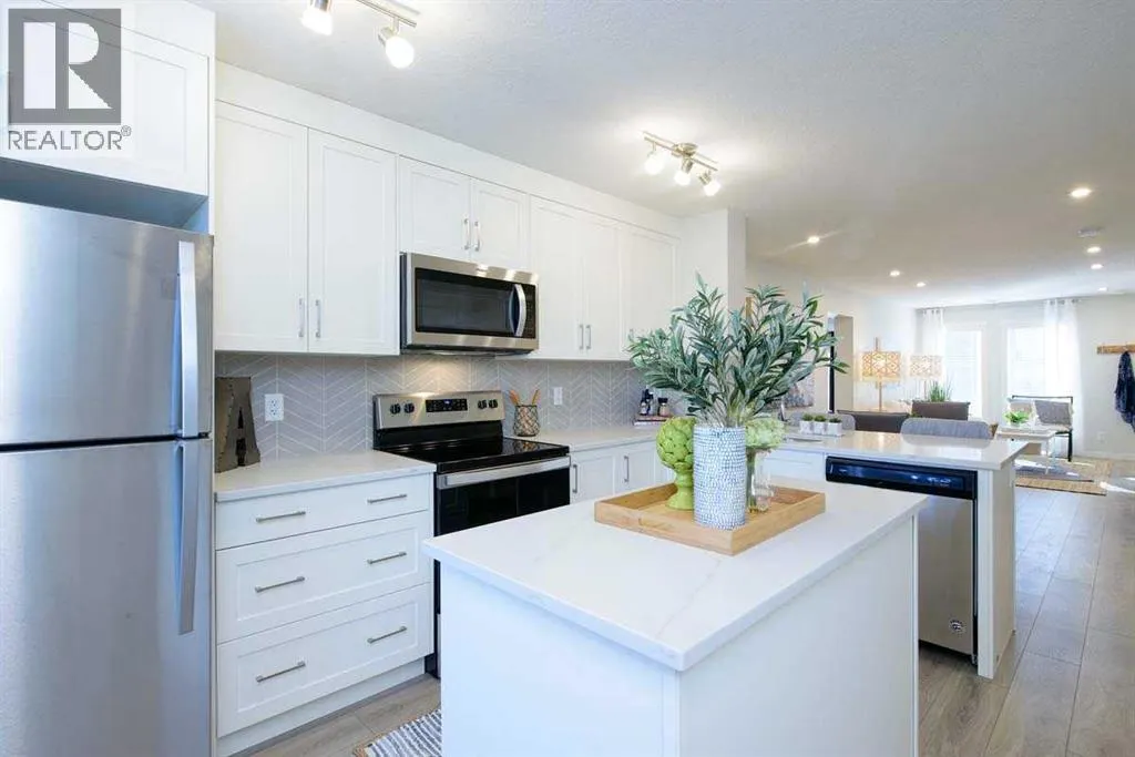 706, 135 Mahogany Parade SE