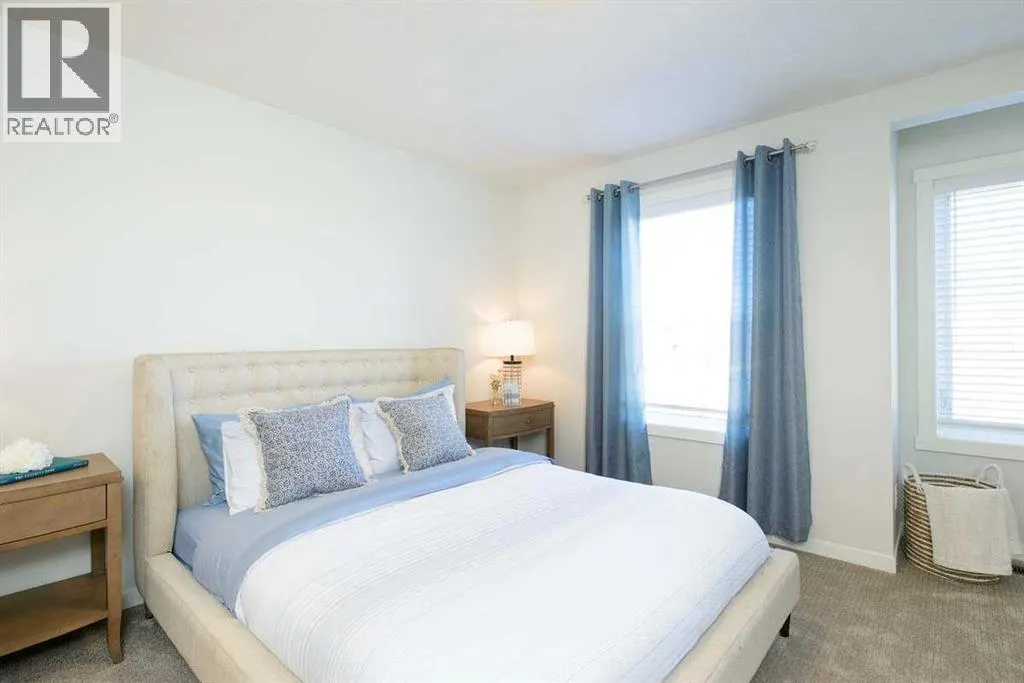 706, 135 Mahogany Parade SE