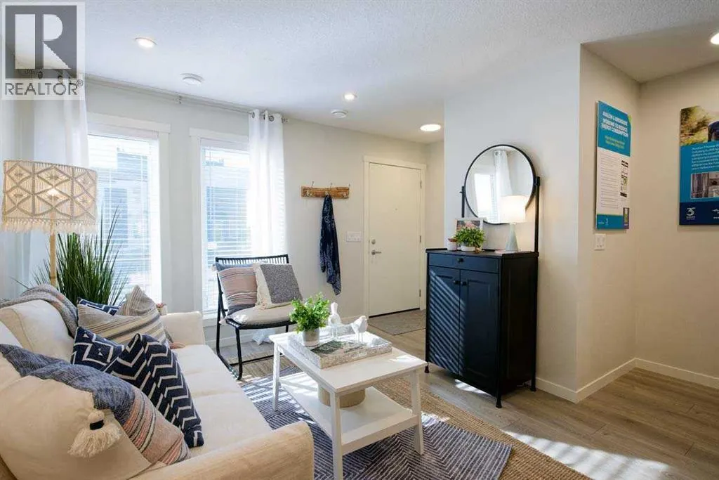 706, 135 Mahogany Parade SE