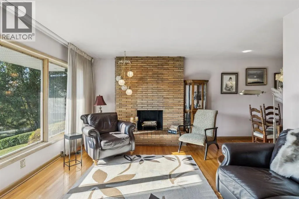 14 Hawthorne Crescent NW