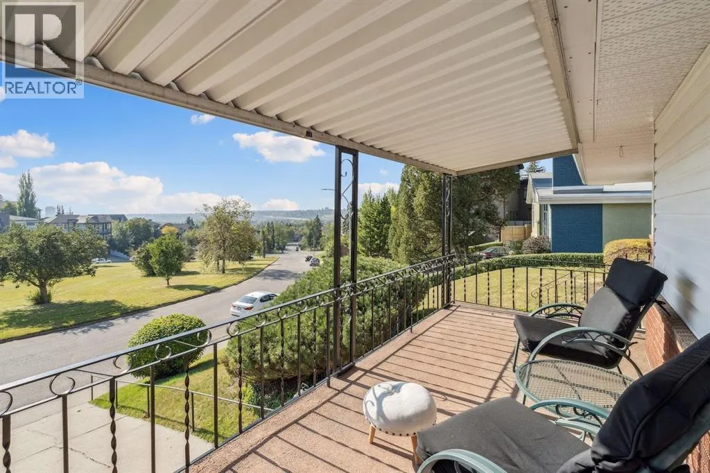 14 Hawthorne Crescent NW