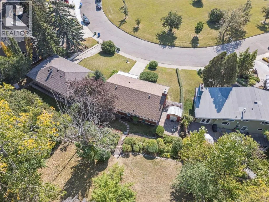 14 Hawthorne Crescent NW