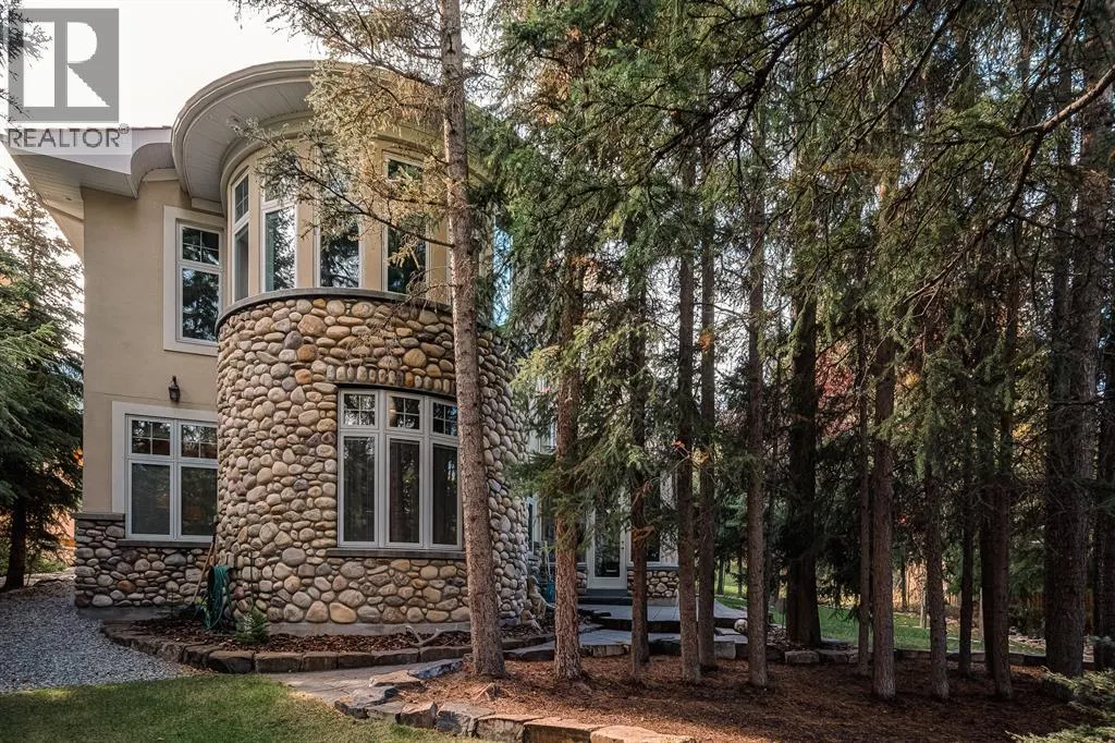 107 Lougheed Circle