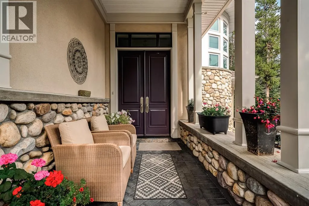107 Lougheed Circle