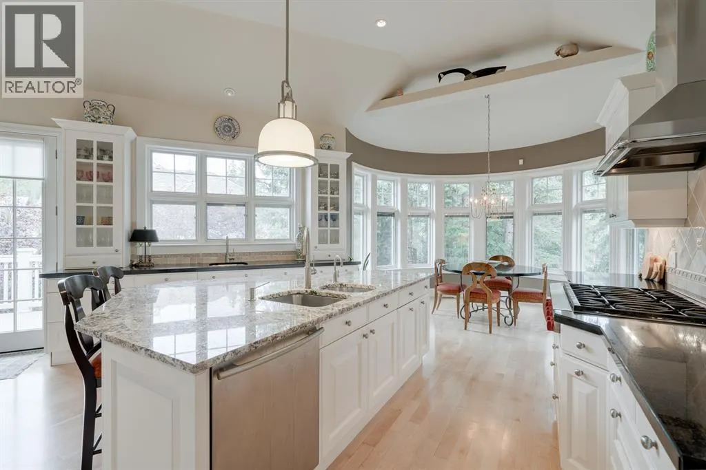 107 Lougheed Circle