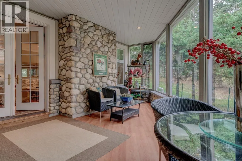 107 Lougheed Circle