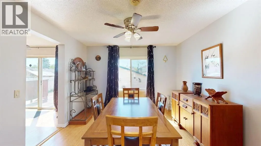 105 Bird Crescent