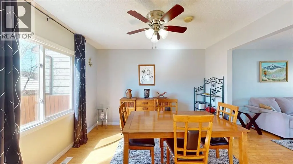 105 Bird Crescent