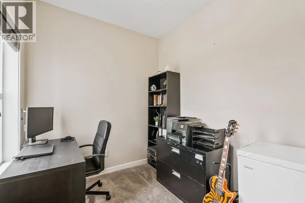 305, 402 Marquis Lane SE