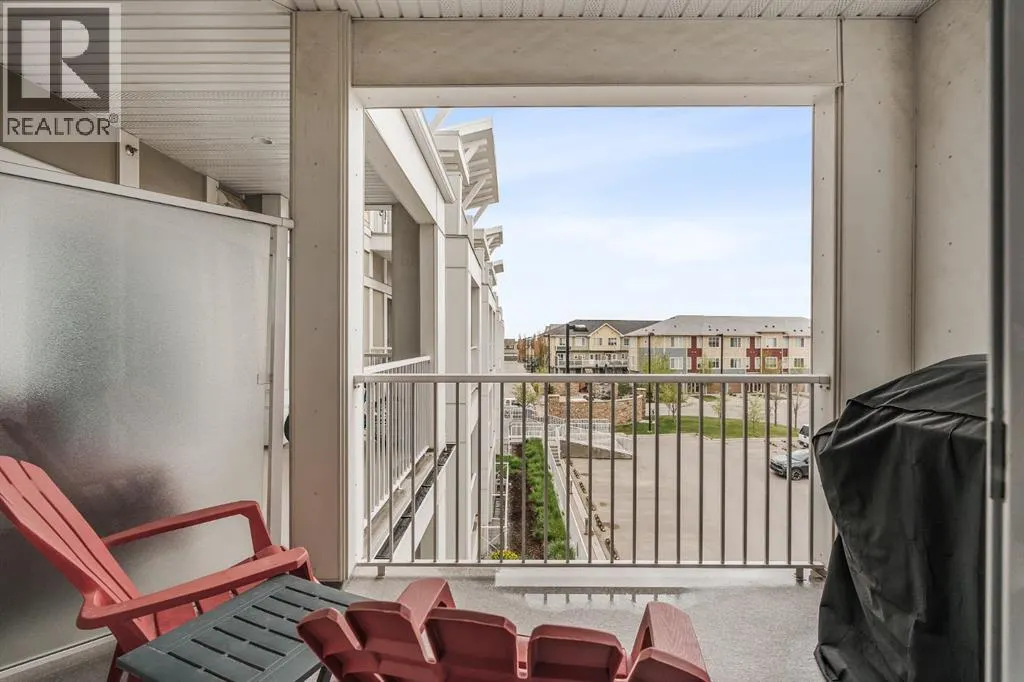 305, 402 Marquis Lane SE