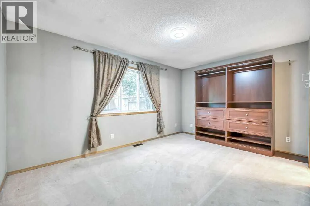 41 Millbank Bay SW