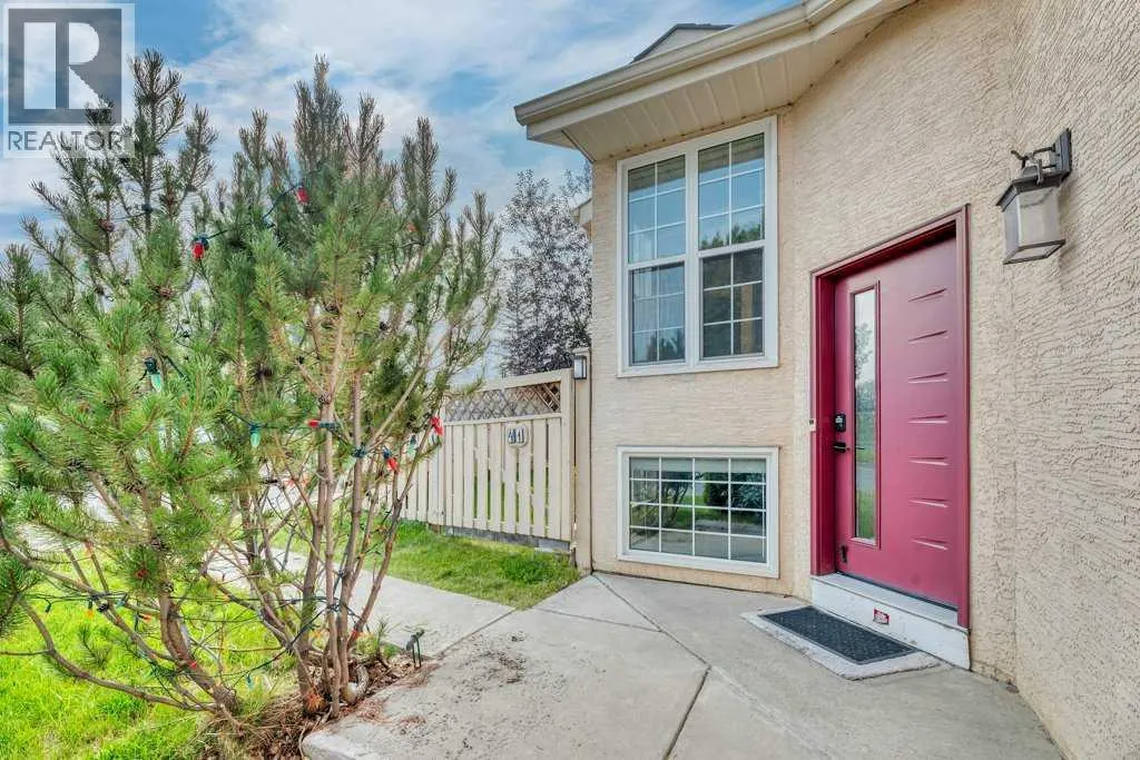 41 Millbank Bay SW