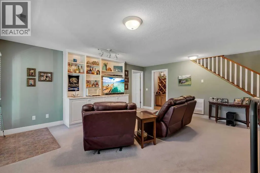 4 Ravine Drive