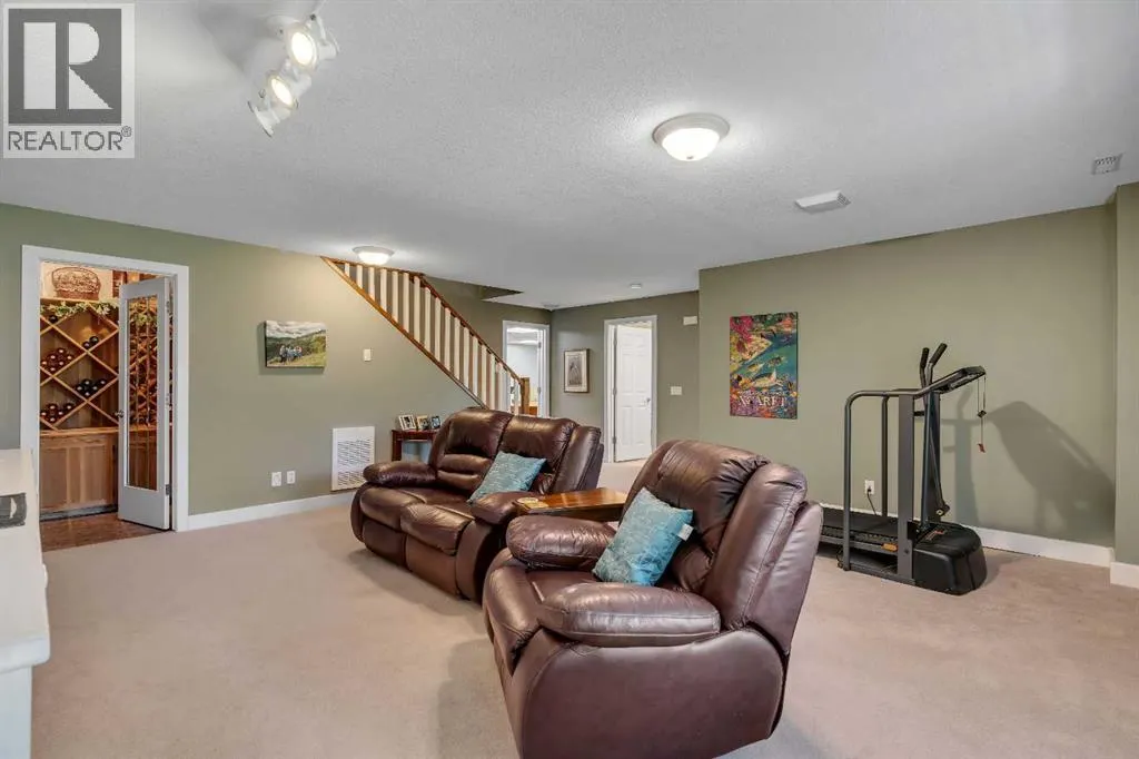 4 Ravine Drive