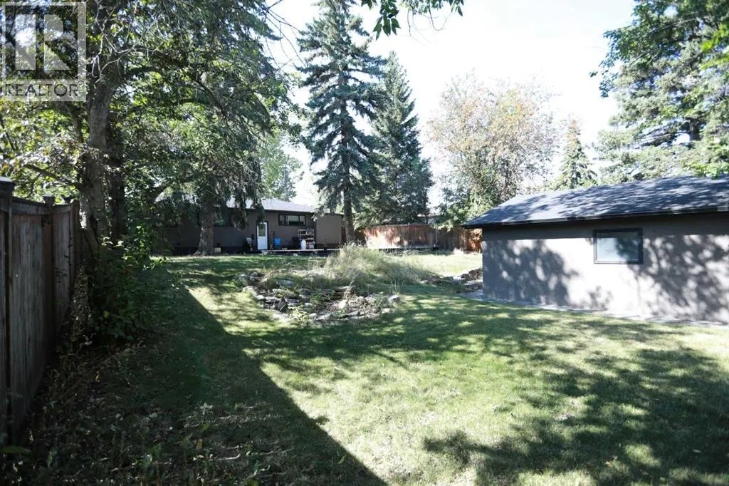 7824 Elbow Drive SW