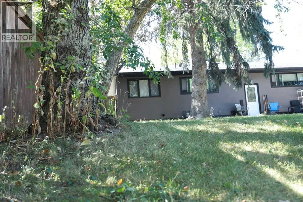 7824 Elbow Drive SW