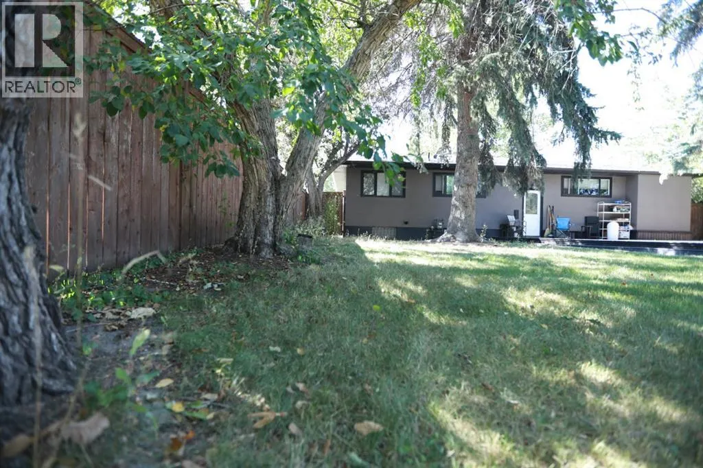 7824 Elbow Drive SW