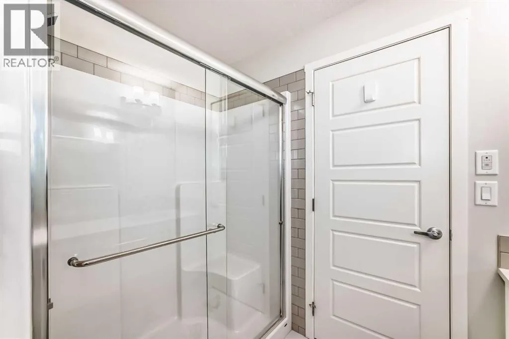 2304, 220 Seton Grove SE