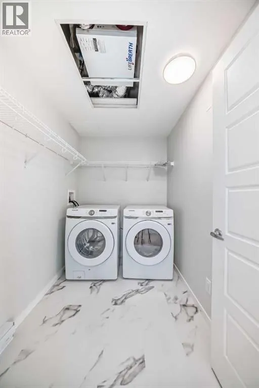 2304, 220 Seton Grove SE