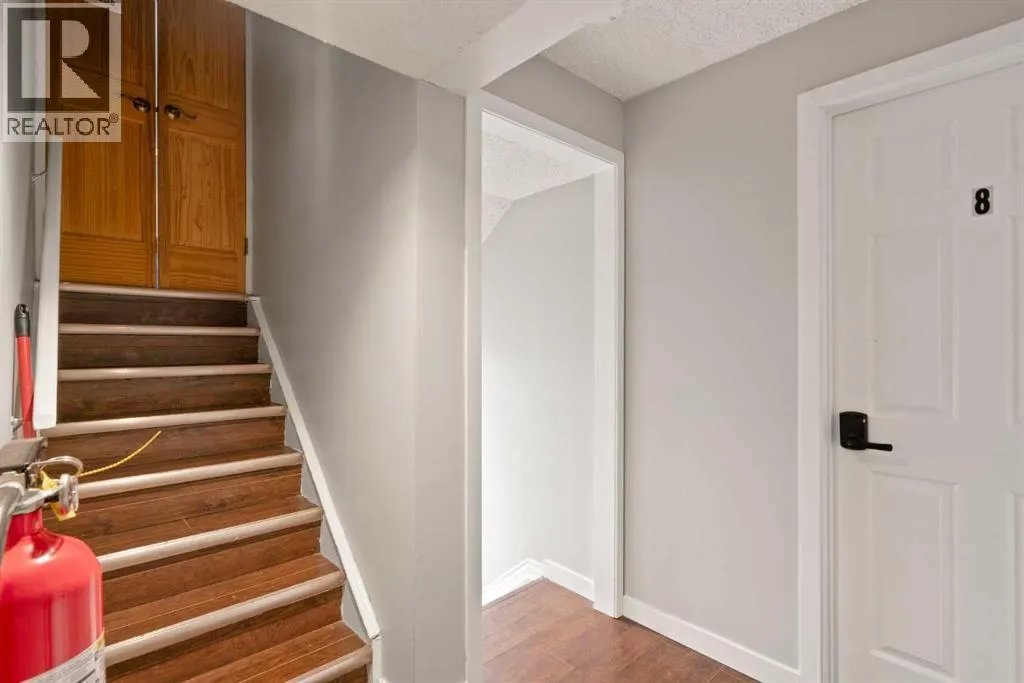 319 Rundlelawn Road NE