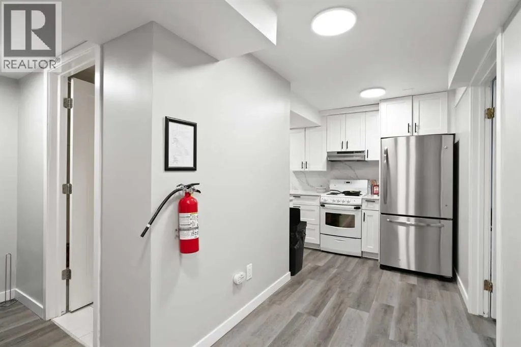 319 Rundlelawn Road NE