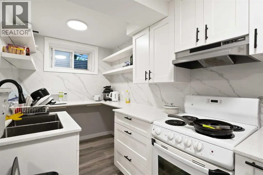 319 Rundlelawn Road NE