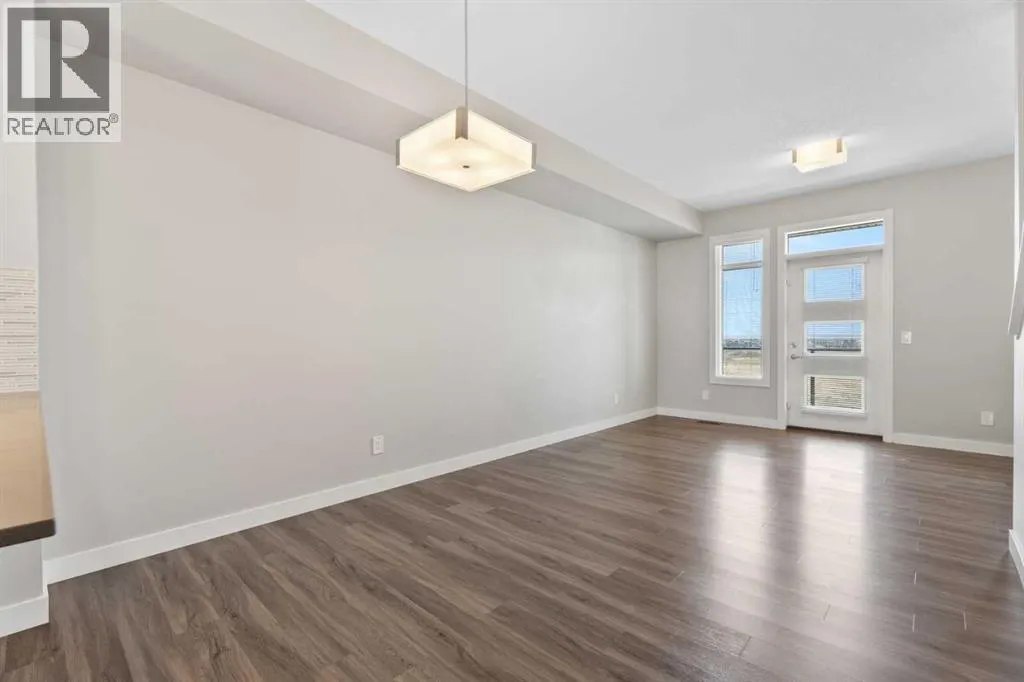 114 Seton Passage SE