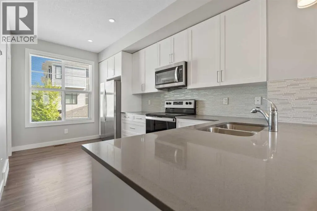 114 Seton Passage SE