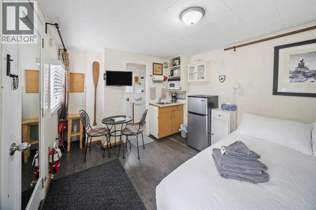218 & 220 Beaver Street
