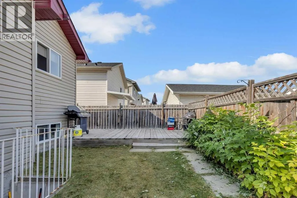 231 Martinvalley Crescent NE
