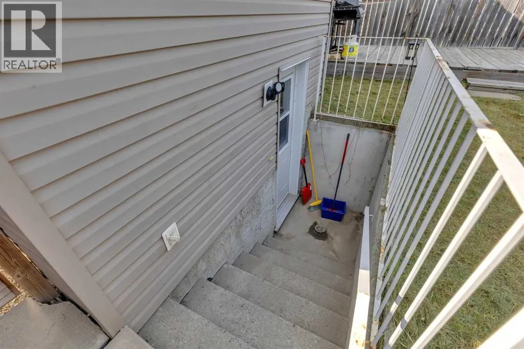 231 Martinvalley Crescent NE
