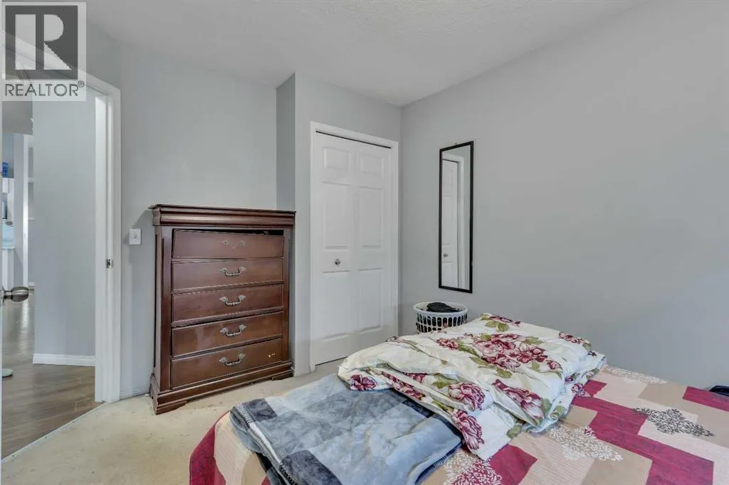231 Martinvalley Crescent NE