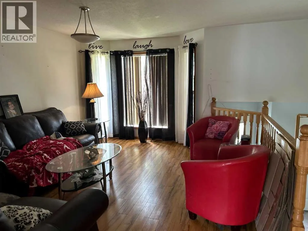 3 Upland Road