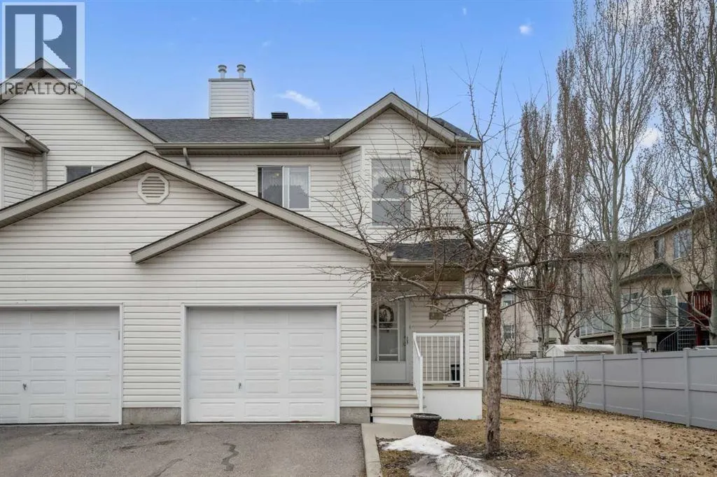 219 Mt Douglas Manor SE