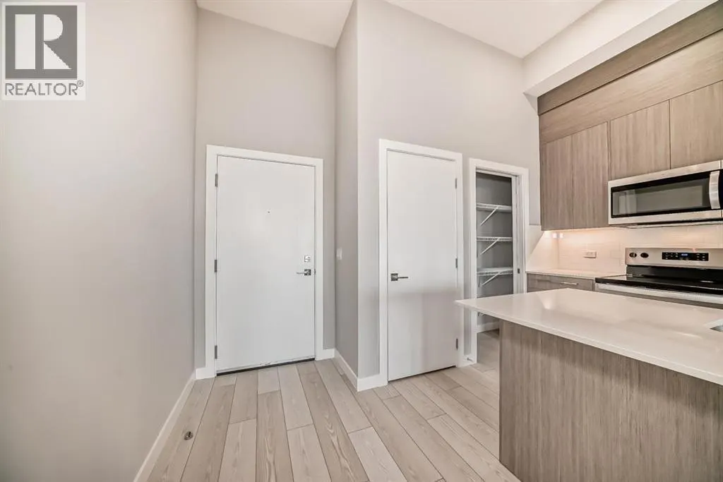 2318, 60 Skyview Ranch Road NE