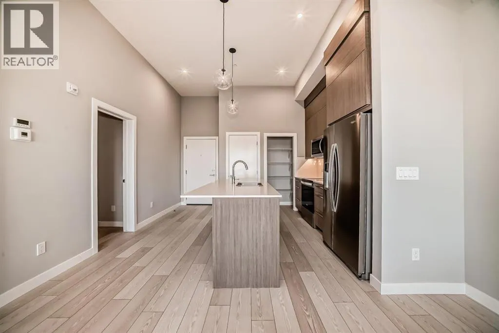 2318, 60 Skyview Ranch Road NE