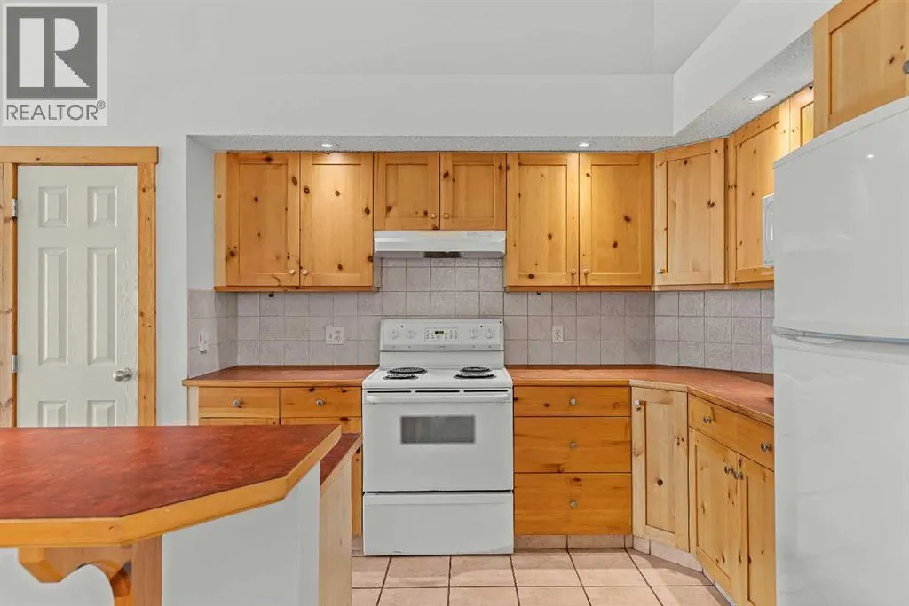 3, 833 7th Street