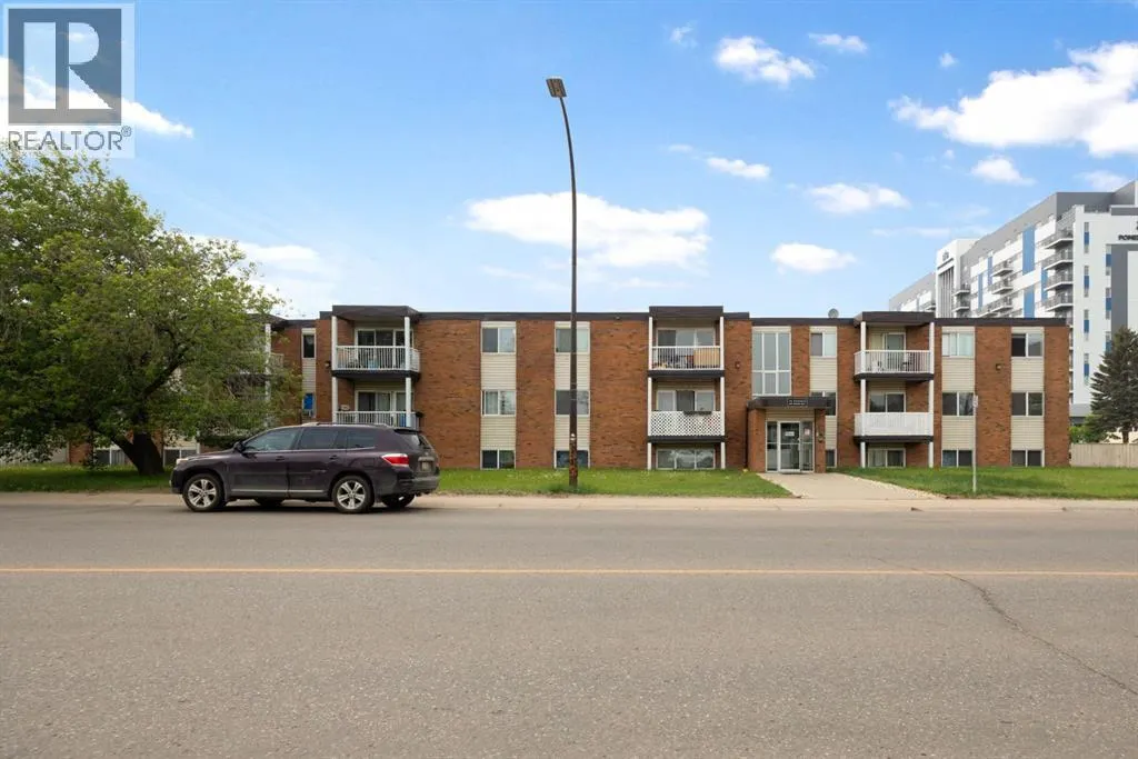 302, 10014 Morrison Street