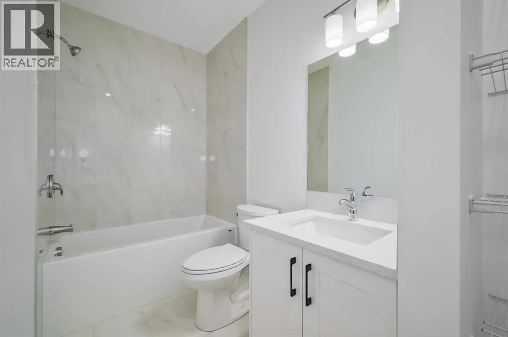 180 Masters Crescent SE